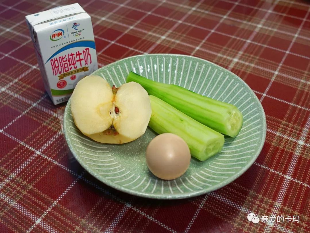 水煮蛋减肥法该怎么做_减肥蛋水煮法该做哪些菜_减肥食谱水煮蛋