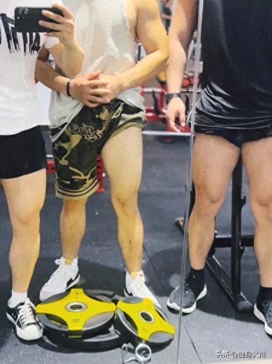 问鼎娱乐下载入口 震惊！不花一分钱的居家健身妙招