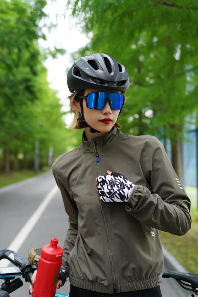 老年骑友的好处_动感单车对身体有什么好处_骑行对关节的保护作用