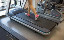 跑步机怎么用_男士健身方案_什么牌子跑步机好