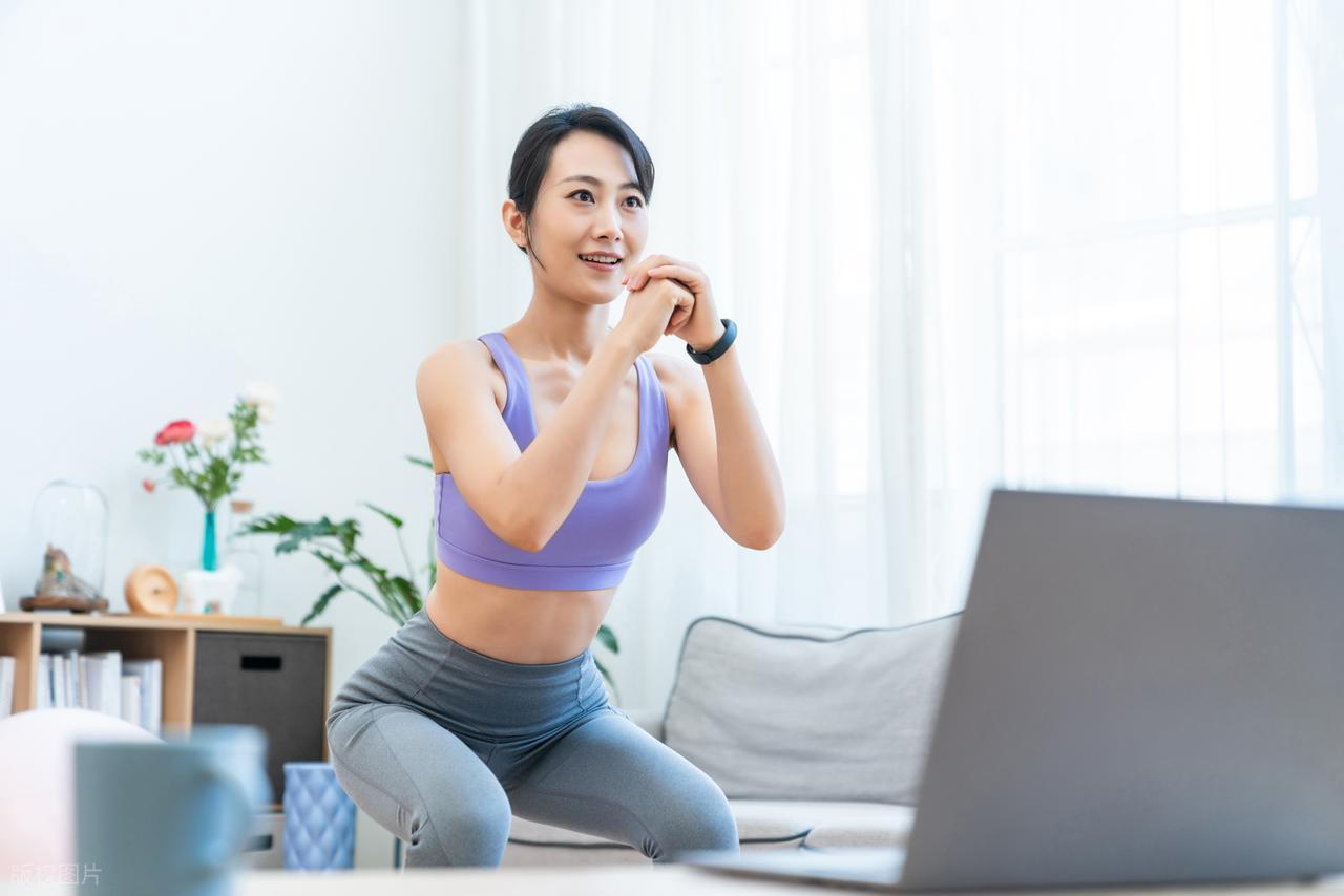 健身椅怎么用_深蹲好处_深蹲标准动作