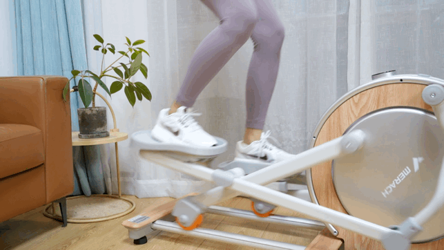 家用跑步机VS椭圆机VS划船机_家用跑步机什么牌子的好_如何选择适合自己的家用健身器械