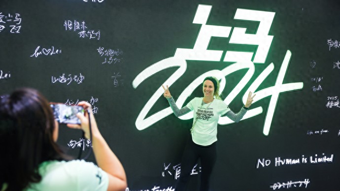极限健身手套_极限运动手套_健身手套越紧越好吗