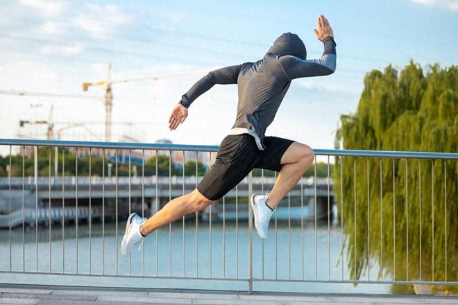 问鼎app官网下载安装 燃脂运动排行榜，跑步排在第五，第一名很多人都不知道！