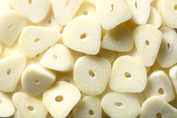 大蒜素与心血管健康_高血压那些食品可以吃_大蒜对血压的影响