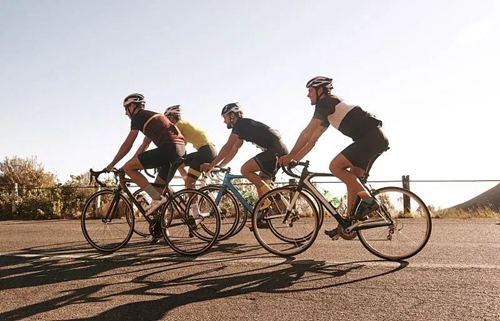 大学体育有氧健身跑是什么_有氧运动与力量训练结合_有氧运动如何减脂