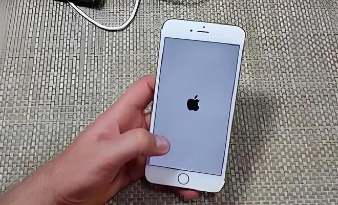 iPhone重启方法_苹果手机重启方法_iPhone不同型号重启方式