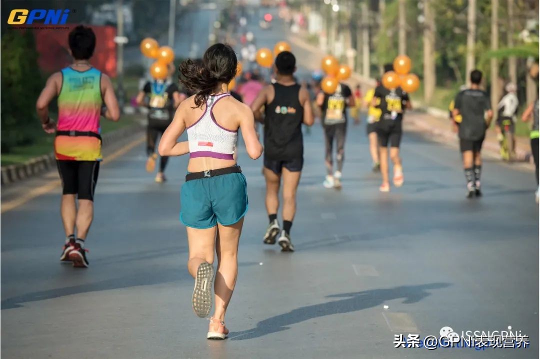 马拉松补水指南_马拉松赛事水合策略_sportsart fitness