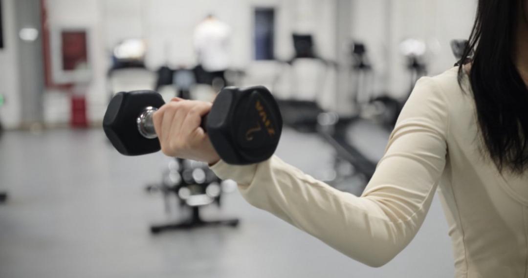 走路速度与长寿关系_sportsart fitness_走路速度快与癌症风险降低