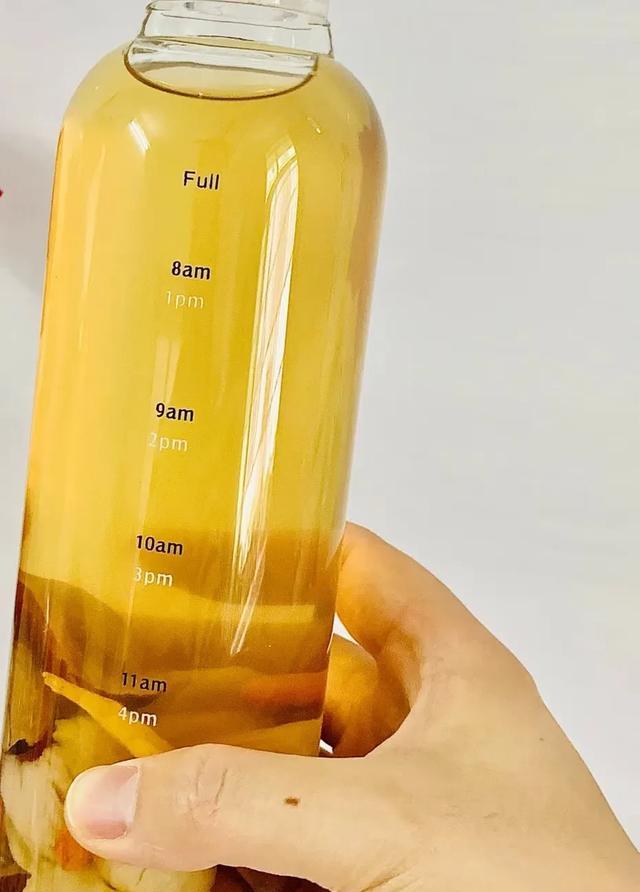 长期喝黑枸杞皮肤好得不得了_办公室养生枸杞红枣配方_气血不足黄芪茶