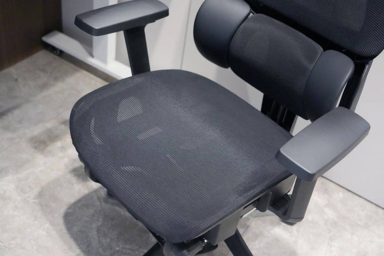 人体工学椅选购指南_最新上下摇晃的健身椅_十大口碑人体工学椅推荐