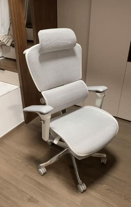 人体工学椅选购指南_劣质人体工学椅问题_最新上下摇晃的健身椅