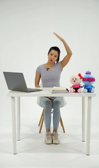 问鼎娱乐官网下载 脖子僵硬、肩膀酸痛怎么办？快看看办公室健身小妙招