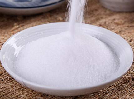 用盐去黑头的正确方法_去黑头食盐方法_食盐洗脸