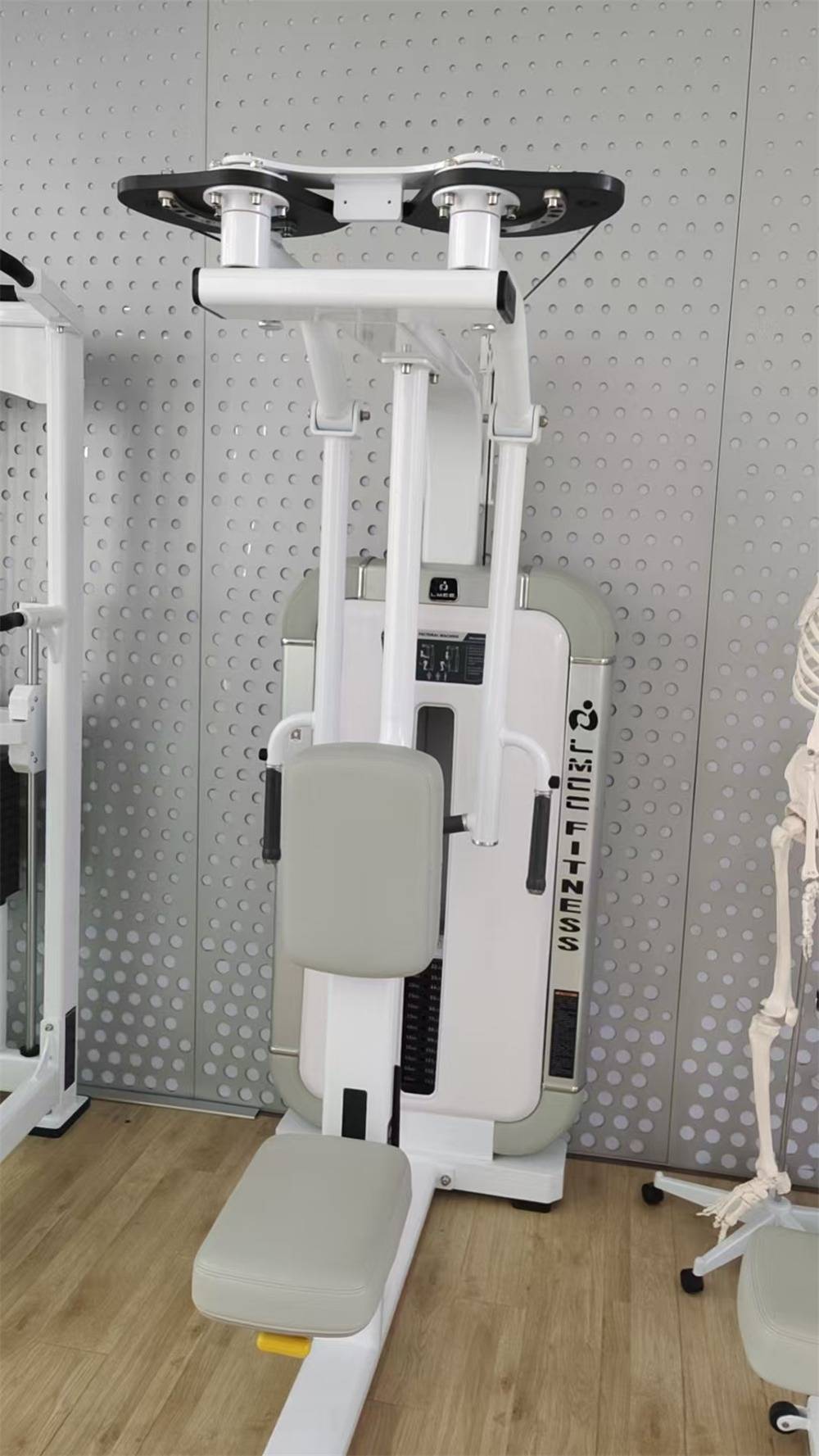 多功能健身器械_家庭多功能健身椅_多功能胸背训练器