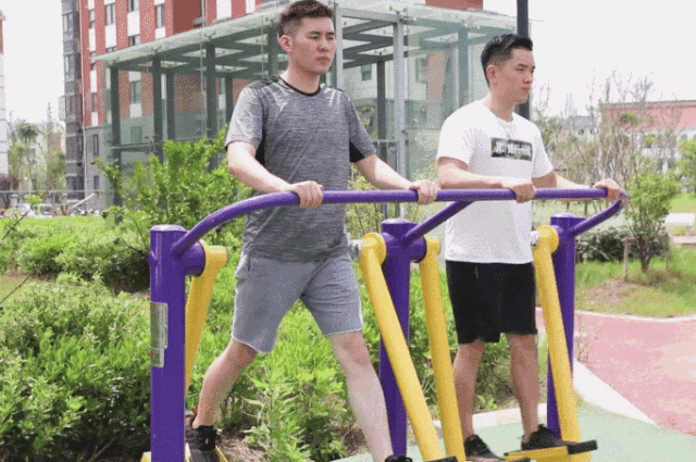 社区健身器材使用方法_上海社区健身设施分布_单人站综合训练器使用