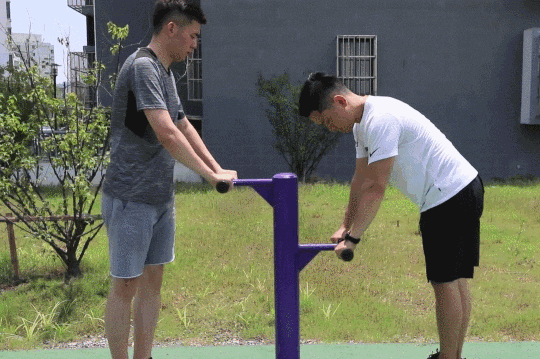 社区健身器材使用方法_上海社区健身设施分布_单人站综合训练器使用