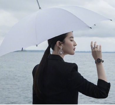 2025年天天免费资料,2025 脸上有以下4个特征的女生，越老会越美，就连气质都会越来越好