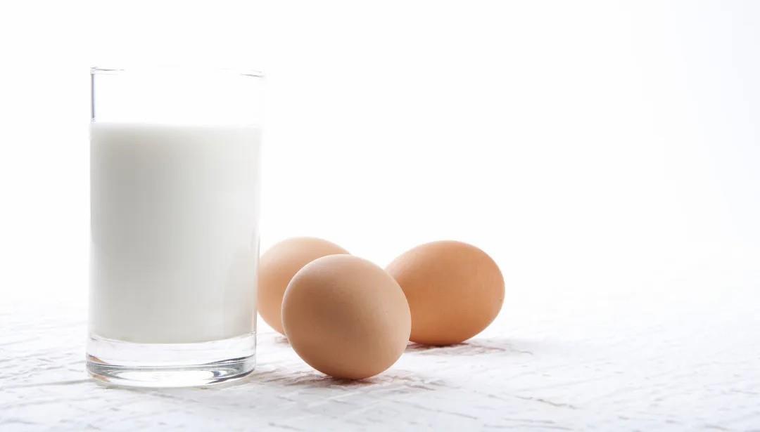 早餐蛋白质摄入不足_早餐吃什么容易瘦下来_早餐吃太素的影响