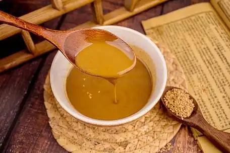 芝麻酱补钙功效_吃什么能补钙食物最好_芝麻酱高钙王