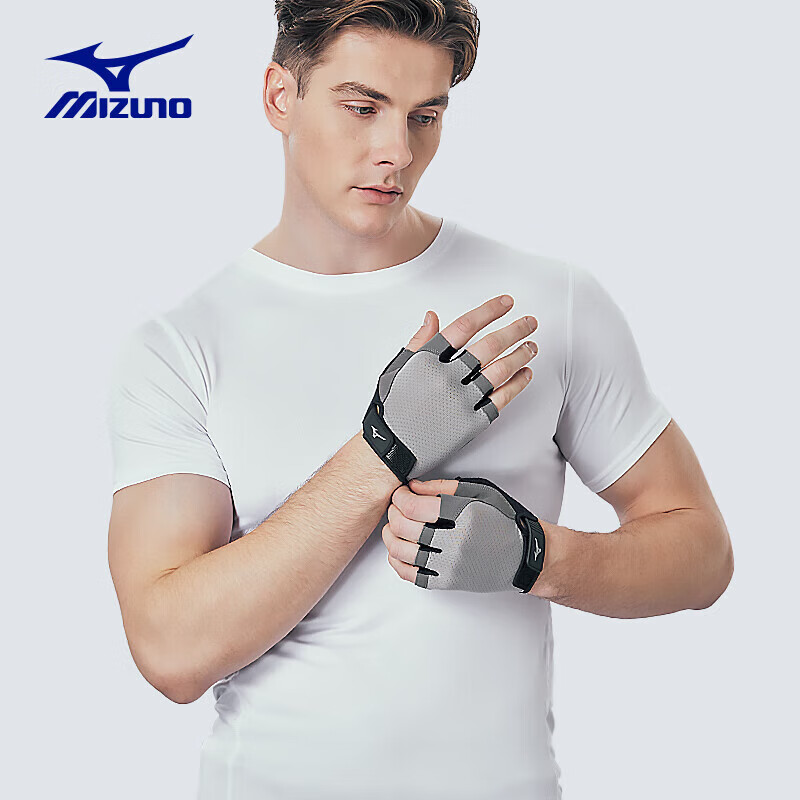 健身手套半指_LP李宁GINGPAI SPORT品牌_健身手套推荐