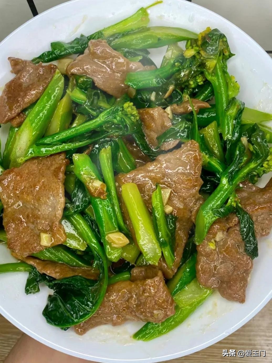 补钙蔬菜效果比牛奶好_吃什么能补钙食物最好_孩子常吃头脑聪明强健骨骼