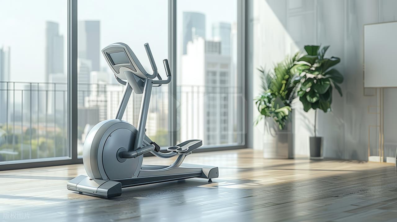 中年人椭圆机训练_膝盖保护有氧器械_锻炼腰椎的运动器材有哪些