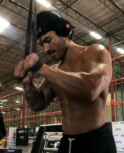 手臂训练方法_女性力量训练入门手臂_二头肌三头肌训练