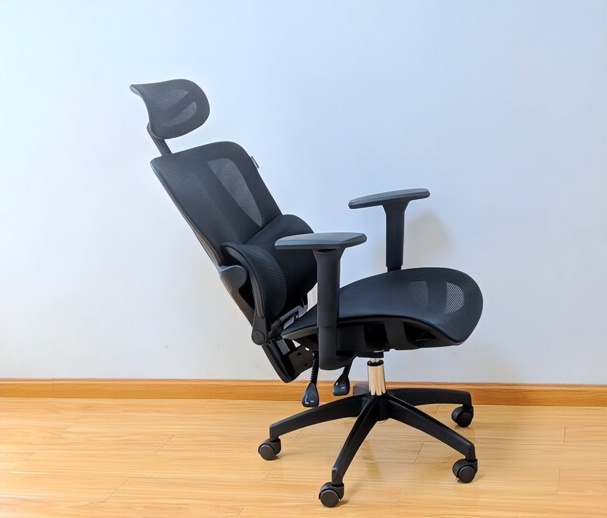 健身椅挑选_人体工学椅选购指南_SumLush夏草木评测