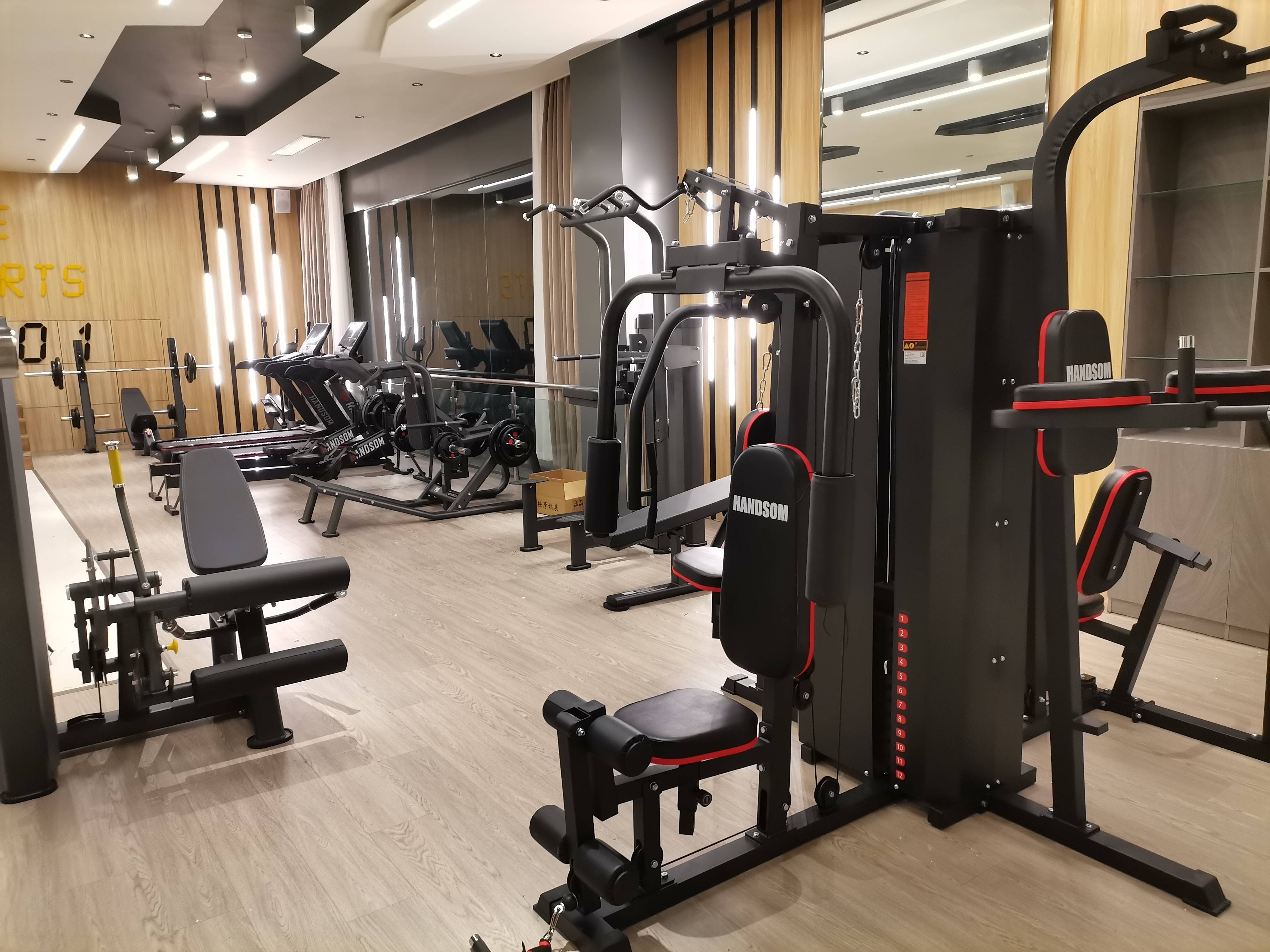 新澳门天天免费谜语解法答案 悍德森健身器材:综合训练器正确使用方法及训练技巧