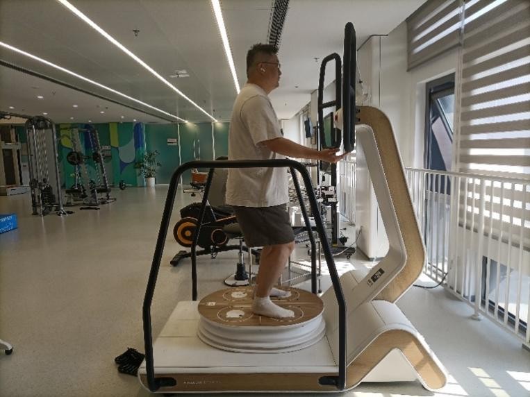 反重力跑步机多少钱_反重力跑台运动减肥_水中跑步机减肥