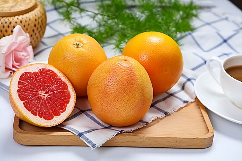 葡萄柚降压效果研究_孕妇吃西柚有什么好处_柚皮素抗血栓作用