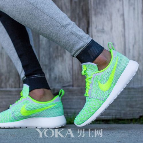 健身护腕手套_健身装备选择_健身服推荐