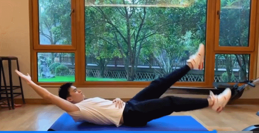 奥运冠军基础训练动作_无需器械核心训练_腰部减肥健美体操