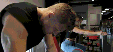 臀腿力量训练_跑步者臀腿训练_推荐健身椅