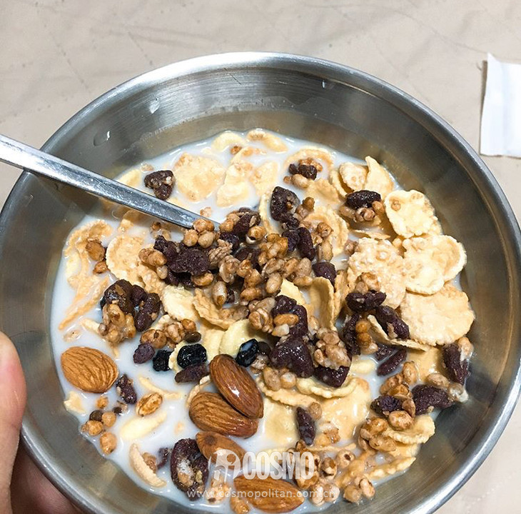 混合饮食减肥法_韩国女生瘦身30kg_韩国有氧健身体操