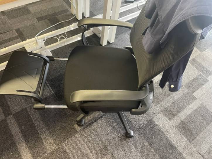 健身椅什么牌子好_人体工学椅选购指南_劣质人体工学椅危害