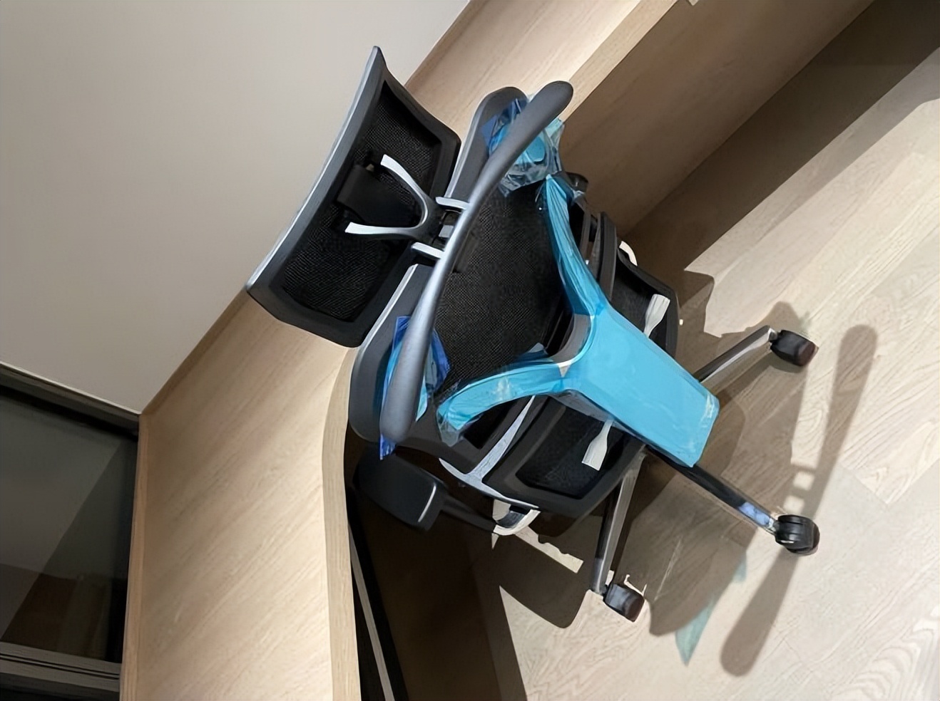 劣质人体工学椅危害_人体工学椅选购指南_健身椅什么牌子好