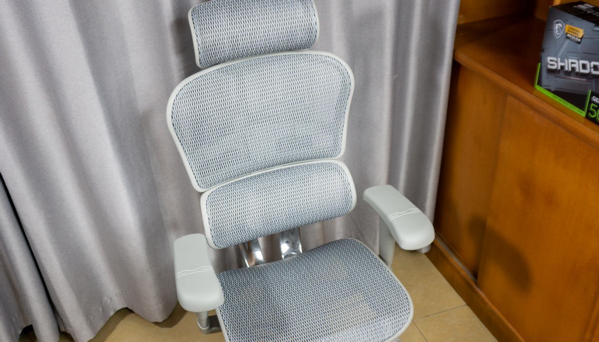 久坐办公室腰酸背痛怎么办_夏草木Fit2保友金豪B雄鹰西昊V1对比评测_健身椅使用方法视频